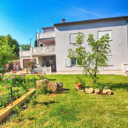 Fuer 4 Personen Ca 100 Qm In Premantura, Istrien Istrische Riviera Apartment
