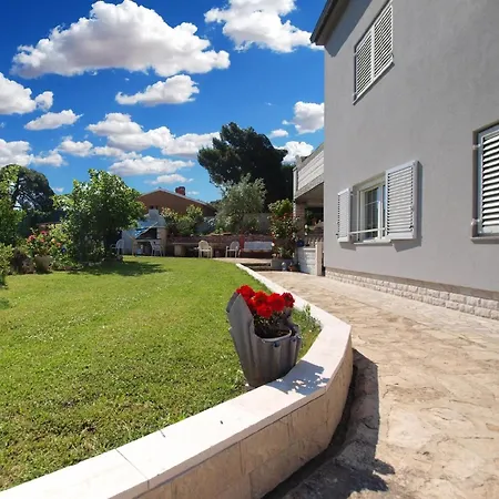Fuer 4 Personen Ca 100 Qm In Premantura, Istrien Istrische Riviera Apartment
